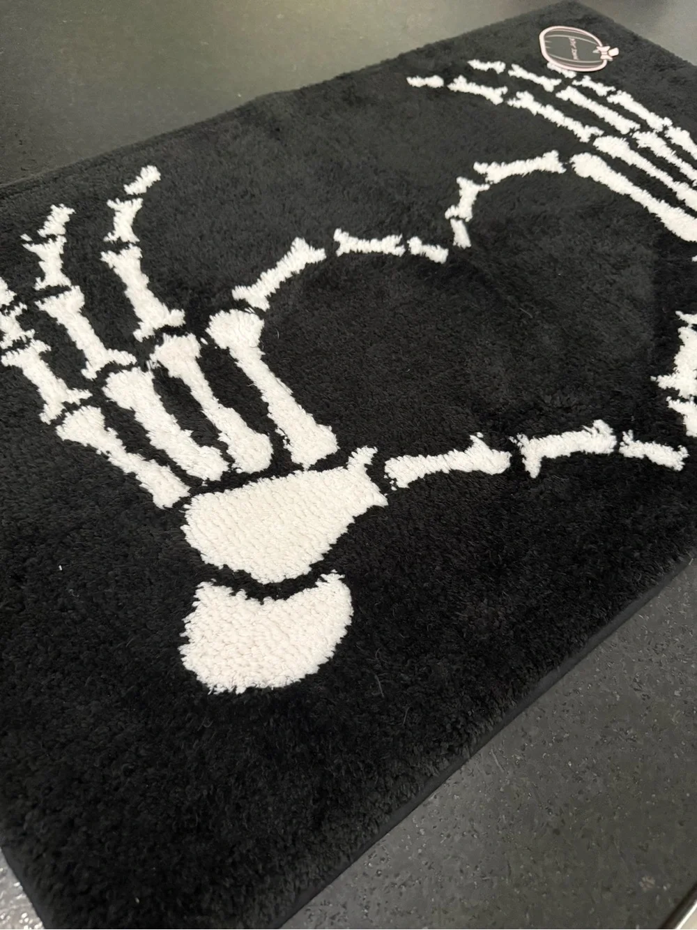 NEW Betsey Johnson Black & White Skeleton Hand Heart & Peace Bath Mat RUG 29x32”